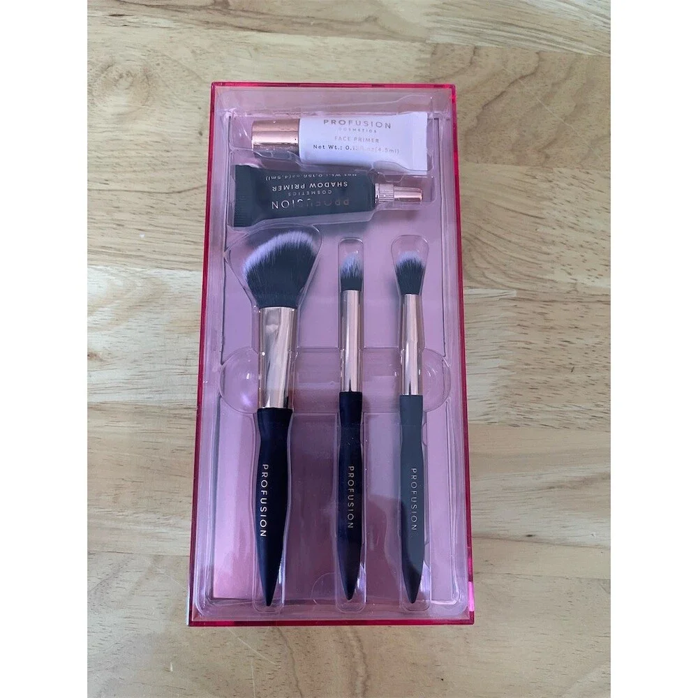 Profusion Artistry On-The-Go 7 Pc Makeup Set In The Cosmos Travel Kit